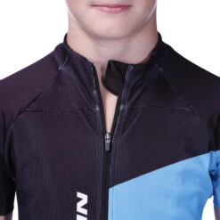 BTWIN Maillot Manches Courtes Vélo Enfant 700 Bleu 17 BTWIN Maillot Manches Courtes Vélo Enfant 700 Bleu -Camp - Vélo Kids Magasin maillot manches courtes velo enfant 700 bleu 7