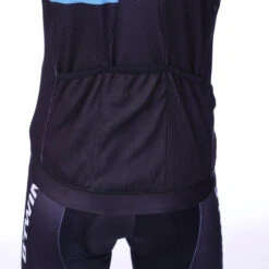 BTWIN Maillot Manches Courtes Vélo Enfant 700 Bleu 19 BTWIN Maillot Manches Courtes Vélo Enfant 700 Bleu -Camp - Vélo Kids Magasin maillot manches courtes velo enfant 700 bleu 9